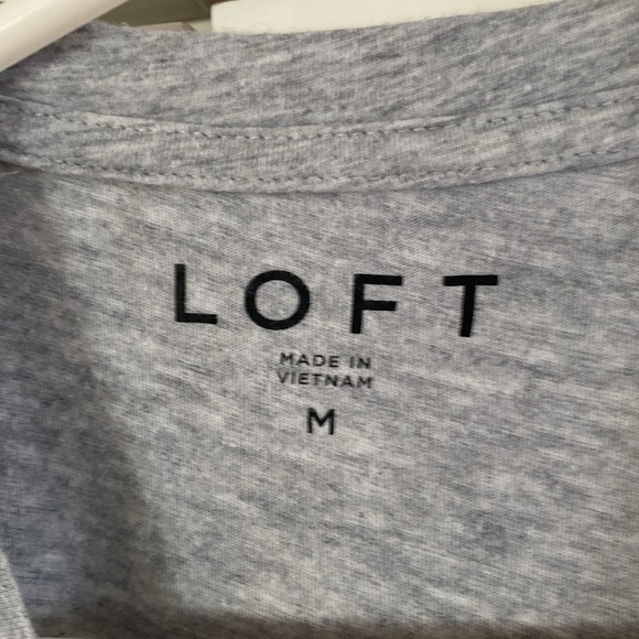 LOFT T Shirt - Picture 3 of 5